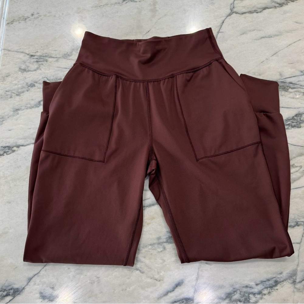 GAP fit High-Waist joggers in Deep Burgundy